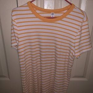 Yellow striped old navy women’s t shirt
